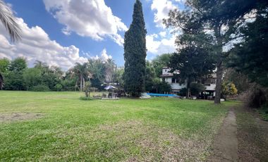 ROLDÁN- CASA ESTILO ESPAÑOL COLONIAL  - 2400 m2 LOTE FORESTADO