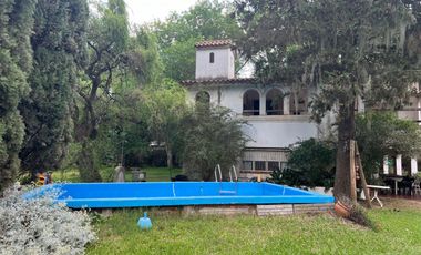 ROLDÁN- CASA ESTILO ESPAÑOL COLONIAL  - 2400 m2 LOTE FORESTADO