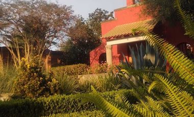 RESIDENCIA EN LOMAS DE COMANJILLA