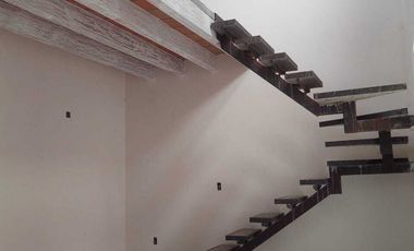 RESIDENCIA EN LOMAS DE COMANJILLA