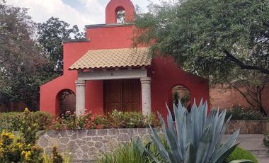 RESIDENCIA EN LOMAS DE COMANJILLA
