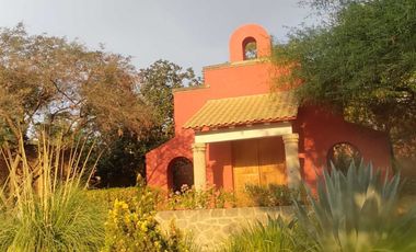 RESIDENCIA EN LOMAS DE COMANJILLA