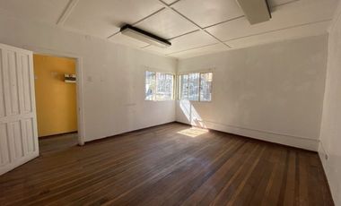 Arriendo Casa Comercial a Pasos Mall De Viña Del Mar, ideal oficinas, bodegas 46 UF.-