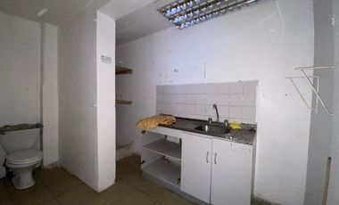 Arriendo Casa Comercial a Pasos Mall De Viña Del Mar, ideal oficinas, bodegas 46 UF.-