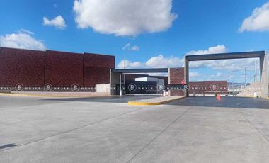 BODEGAS INDUSTRIALES EN RENTA, AL SUR CARRETERA CUAUHTÉMOC