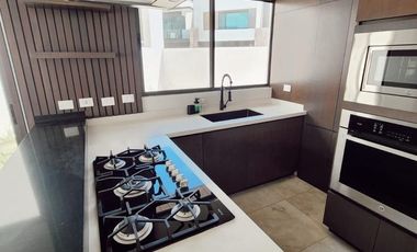 Casa en renta Alina Residencial Santiago