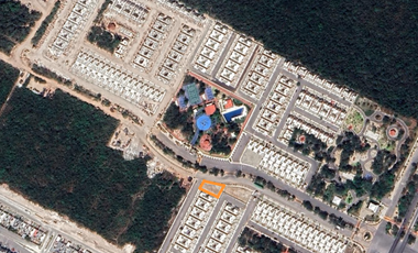Terreno Comercial en esquina y sobre avenida disponible para Renta