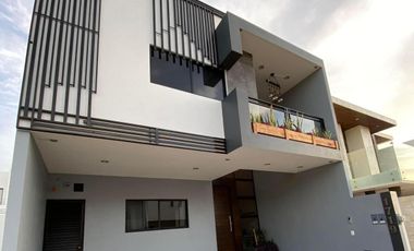 Casa en renta anual en Altabrisa Residencial; Cerritos, Mazatlán