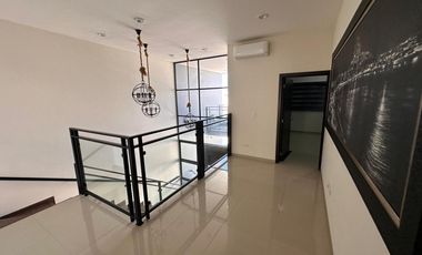 Casa en renta anual en Altabrisa Residencial; Cerritos, Mazatlán