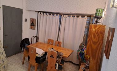 Venta casa de tres ambientes a reciclar!!!