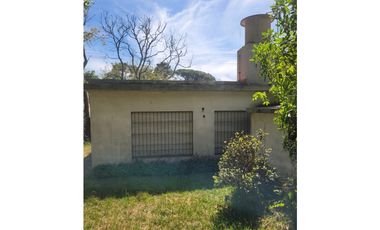 Venta casa de tres ambientes a reciclar!!!