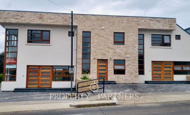 Se arrienda amplio local comercial con excelente ubicación en sector Poniente de Temuco