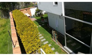 CAJICA, INDEPENDIENTE, LOTE 350 M2 - PORTÓN ELÉCTRICO