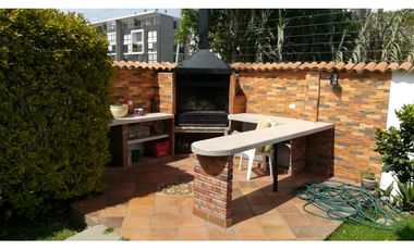 CAJICA, INDEPENDIENTE, LOTE 350 M2 - PORTÓN ELÉCTRICO