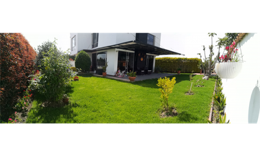 CAJICA, INDEPENDIENTE, LOTE 350 M2 - PORTÓN ELÉCTRICO