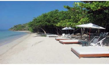 Lote y Casa de Playa  en Venta en Baru