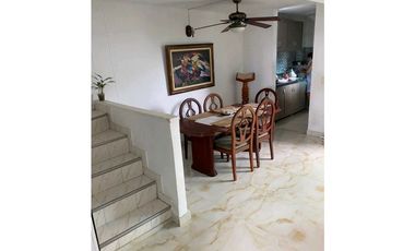 Casa Con Local Comercial cerca A La Terminal De Transporte Santa Marta