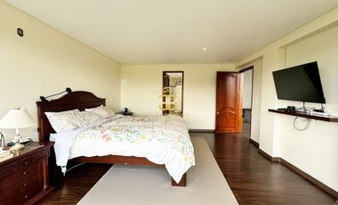 SE VENDE ESPECTACULAR CASA EN APOSENTOS DE SOPÓ