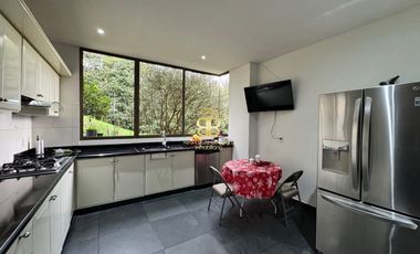 SE VENDE ESPECTACULAR CASA EN APOSENTOS DE SOPÓ
