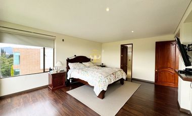 SE VENDE ESPECTACULAR CASA EN APOSENTOS DE SOPÓ
