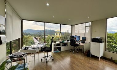 SE VENDE ESPECTACULAR CASA EN APOSENTOS DE SOPÓ