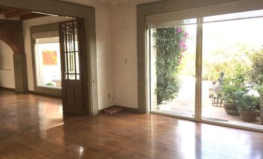 CASA EN VENTA EN CONDOMINIO HORIZONTAL