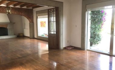 CASA EN VENTA EN CONDOMINIO HORIZONTAL