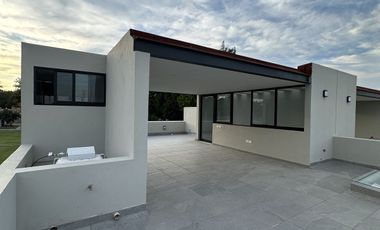 Linda casa en VENTA en Paseos Universidad
