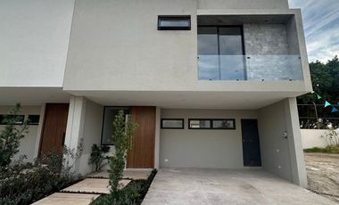 Linda casa en VENTA en Paseos Universidad