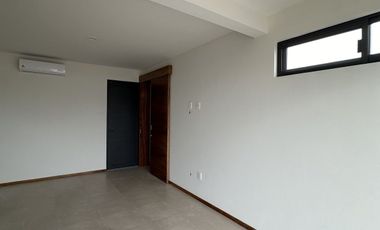 Estrena casa en Parques Vallarta dentro de coto