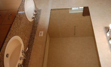 Venta de Super  Amplia y Hermosa Casa  Zonas Privada 369  mts2