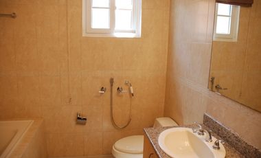 Venta de Super  Amplia y Hermosa Casa  Zonas Privada 369  mts2
