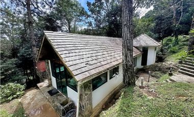 OPORTUNIDAD! Se Vende Casa en Altos del Maria en Zona Alta