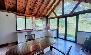 OPORTUNIDAD! Se Vende Casa en Altos del Maria en Zona Alta