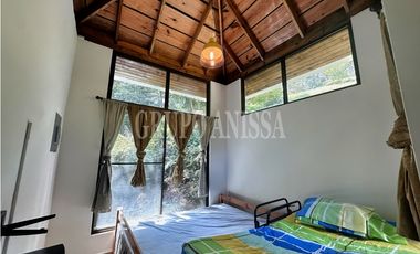 OPORTUNIDAD! Se Vende Casa en Altos del Maria en Zona Alta