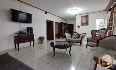 Moderna Casa Estilo Campestre en Venta, San Marcos, Jalisco; Fraccionamiento El Palomar!