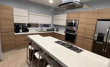 Residencia de Lujo en Valle Poniente