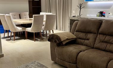 Residencia de Lujo en Valle Poniente