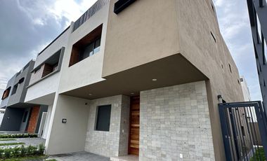 Hermosa casa en Parques Vallarta
