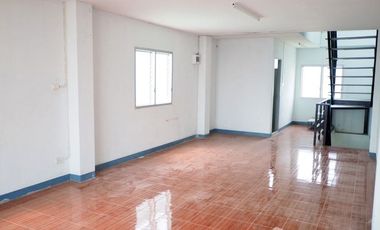 3 Bedroom Townhouse for sale in Khu Khot, Pathum Thani