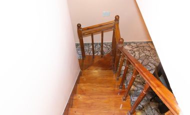 Casa 5 amb. en venta en Velez Sarsfield C/cochera