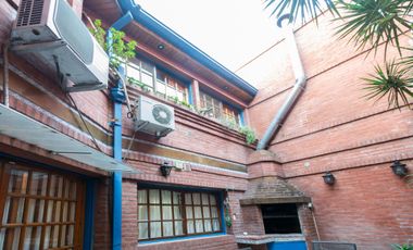 Casa 5 amb. en venta en Velez Sarsfield C/cochera