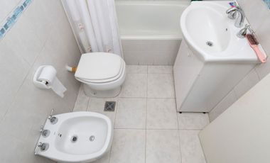 Casa 5 amb. en venta en Velez Sarsfield C/cochera