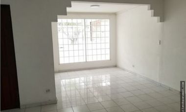 SE VENDE CASA COMERCIAL EN CHANIS