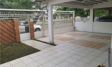 SE VENDE CASA COMERCIAL EN CHANIS