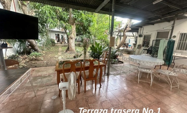 SE VENDE CASA CON TERRENO EN COCO DEL MAR