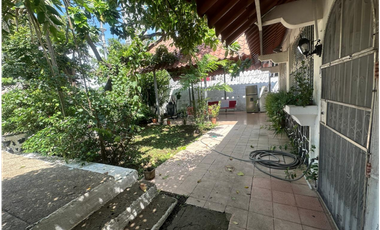 SE VENDE CASA CON TERRENO EN COCO DEL MAR