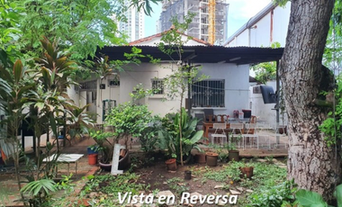 SE VENDE CASA CON TERRENO EN COCO DEL MAR