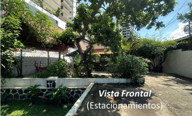 SE VENDE CASA CON TERRENO EN COCO DEL MAR