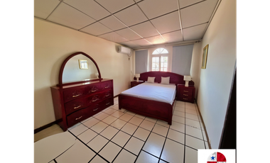 ALQUILER DE CASA AMOBLADA EN CONDADO DEL REY
